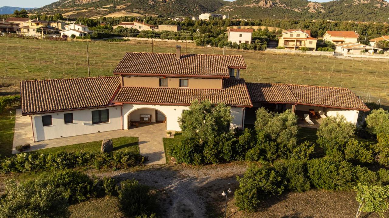 Agriturismo Sa Scalitta Carbonia Buitenkant foto