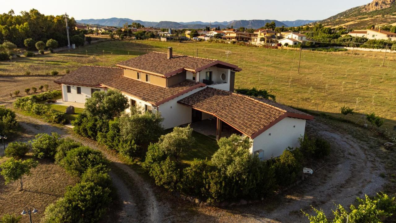 Agriturismo Sa Scalitta Carbonia Buitenkant foto